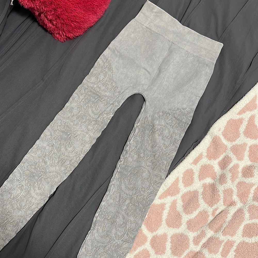 Seamless leggings